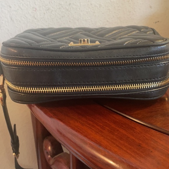 Michael Kors Shoulder Bag - Picture 5 of 9